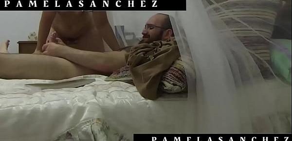  Una folladita muy rica en el relax de la cama de matrimonio GUI0281